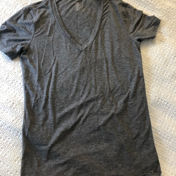 Three semi fitted grey short sleeve tops - Picture 2 of 7